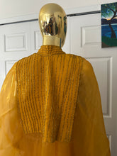 Load image into Gallery viewer, Elegante beaded organza bubu with inner

