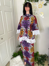 Load image into Gallery viewer, 2pcs Ankara  with white lace design skirt and agbada blouse
