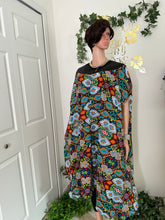 Load image into Gallery viewer, Beautiful Ankara Kimono cape style jacket
