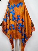 Load image into Gallery viewer, Asymmetric silky free size blouse
